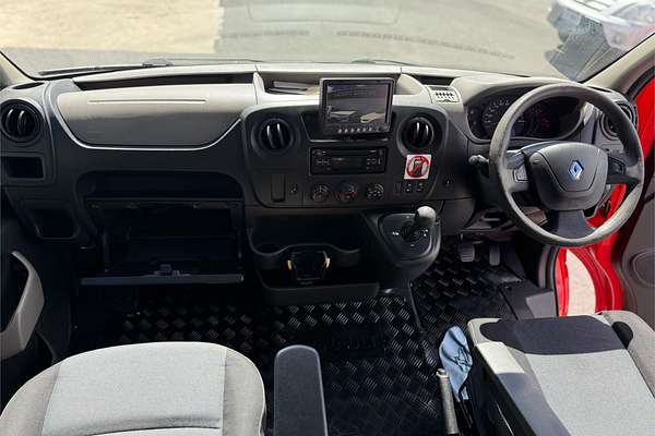 2015 Renault Master X62 MWB Mid Roof