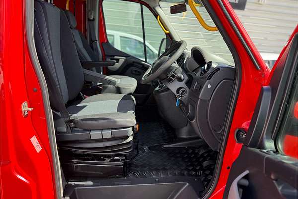 2015 Renault Master X62 MWB Mid Roof