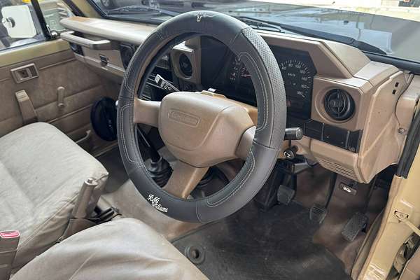 2001 Toyota Landcruiser RV HZJ105R