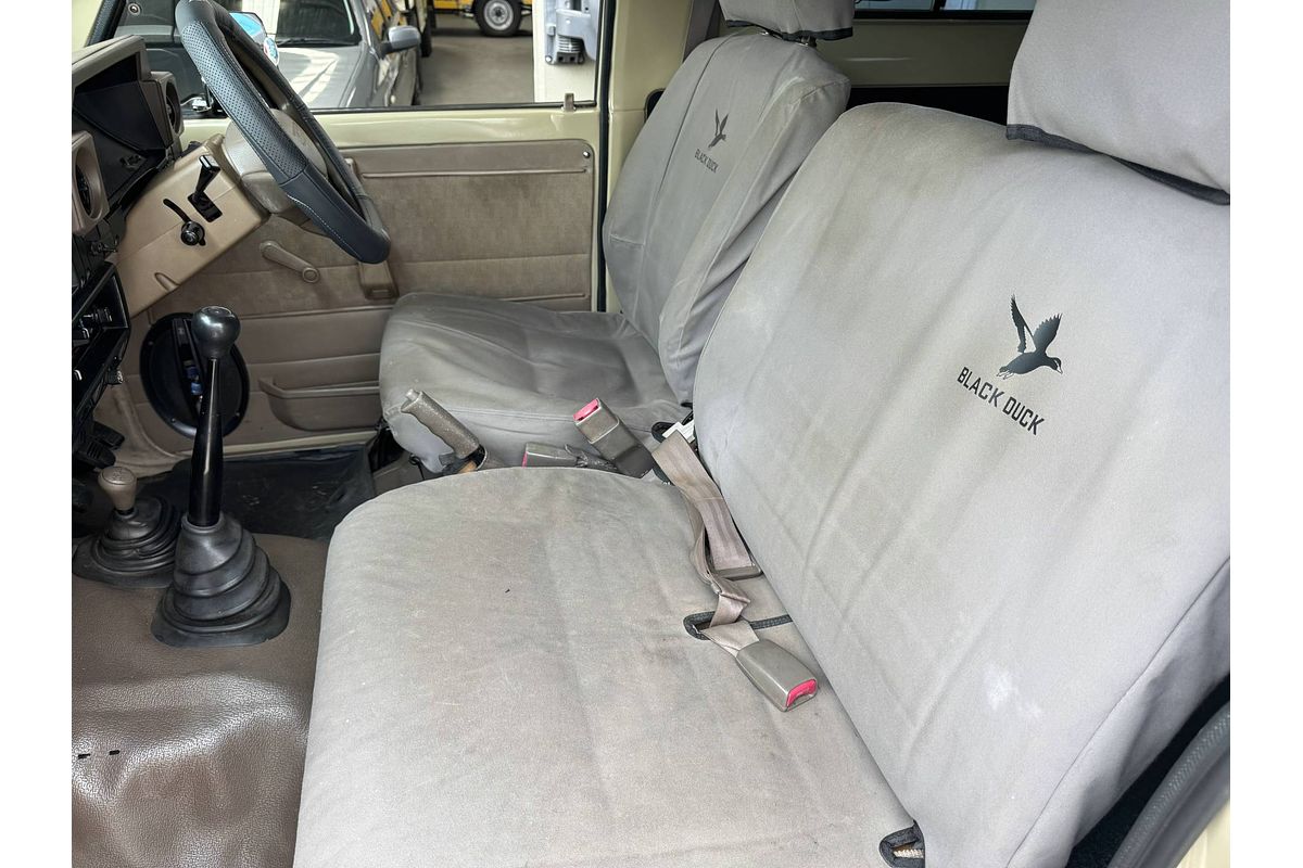 2001 Toyota Landcruiser RV HZJ105R