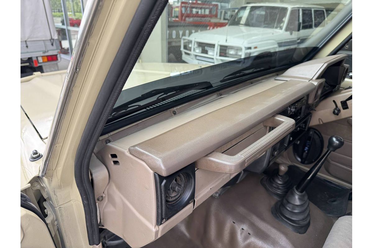 2001 Toyota Landcruiser RV HZJ105R