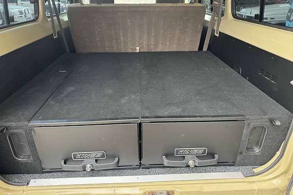 2001 Toyota Landcruiser RV HZJ105R