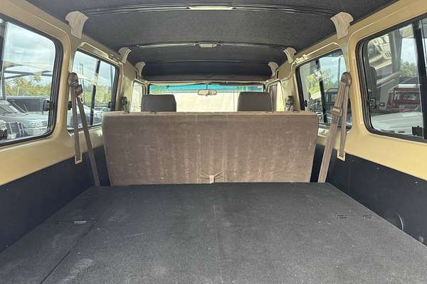2001 Toyota Landcruiser RV HZJ105R