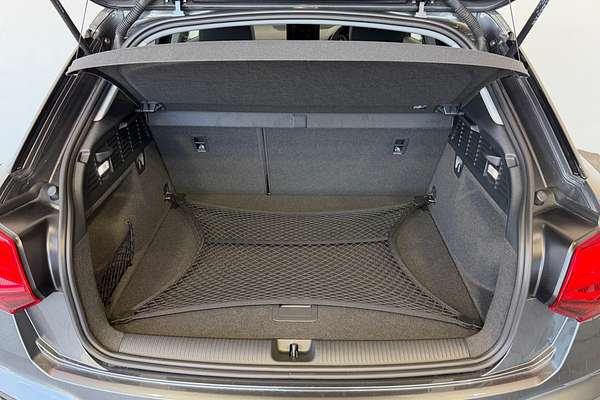 2025 Audi Q2 35 TFSI S line edition GA