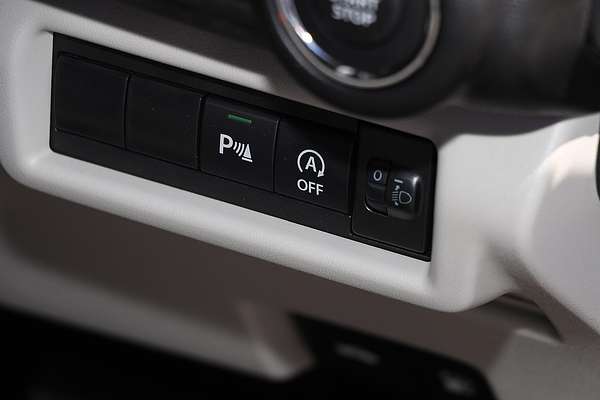 2025 Suzuki Swift Hybrid Plus UZ