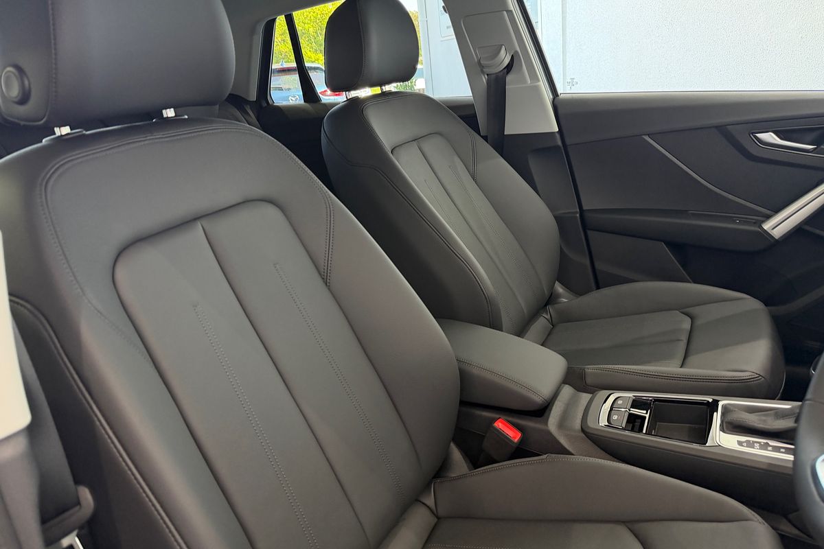 2025 Audi Q2 35 TFSI S line edition GA