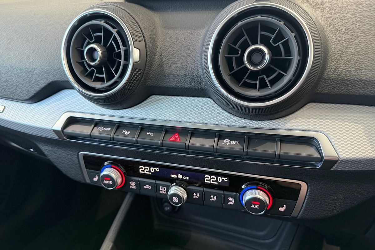 2025 Audi Q2 35 TFSI S line edition GA