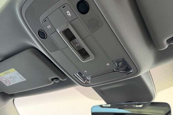 2025 Audi Q2 35 TFSI S line edition GA