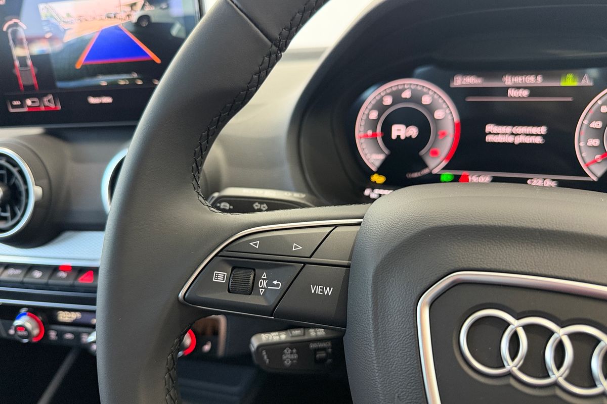 2025 Audi Q2 35 TFSI S line edition GA