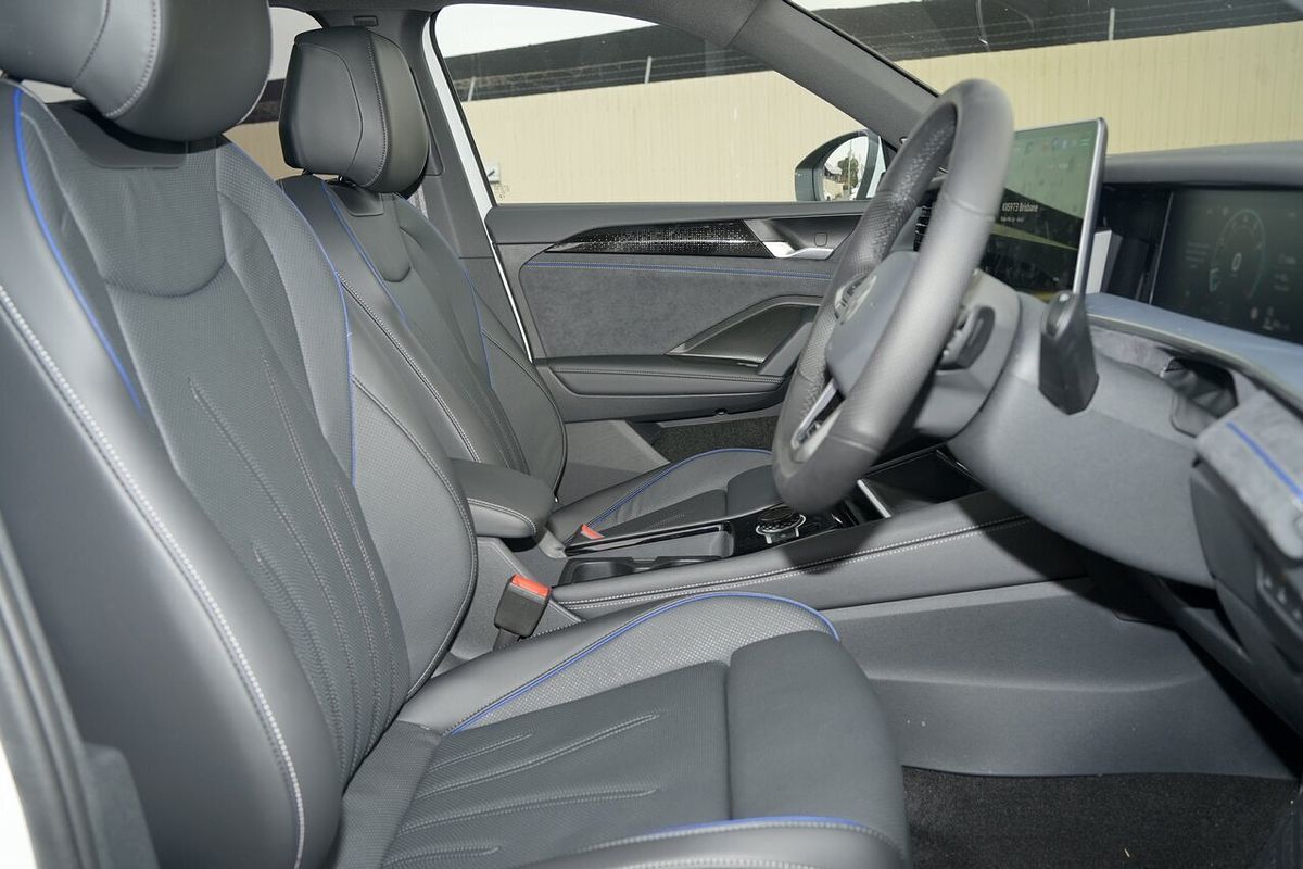 2025 Volkswagen Tayron 195TSI R-Line R4