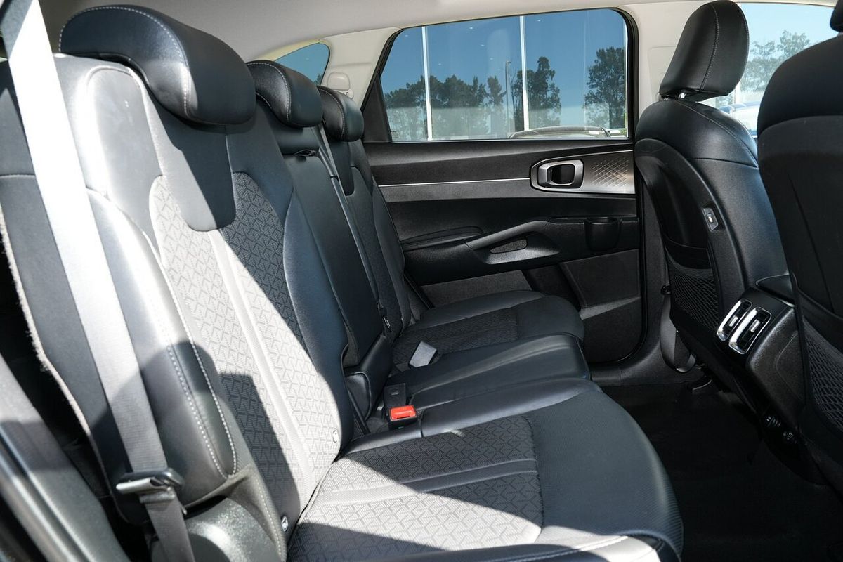 2023 Kia Sorento Sport+ MQ4