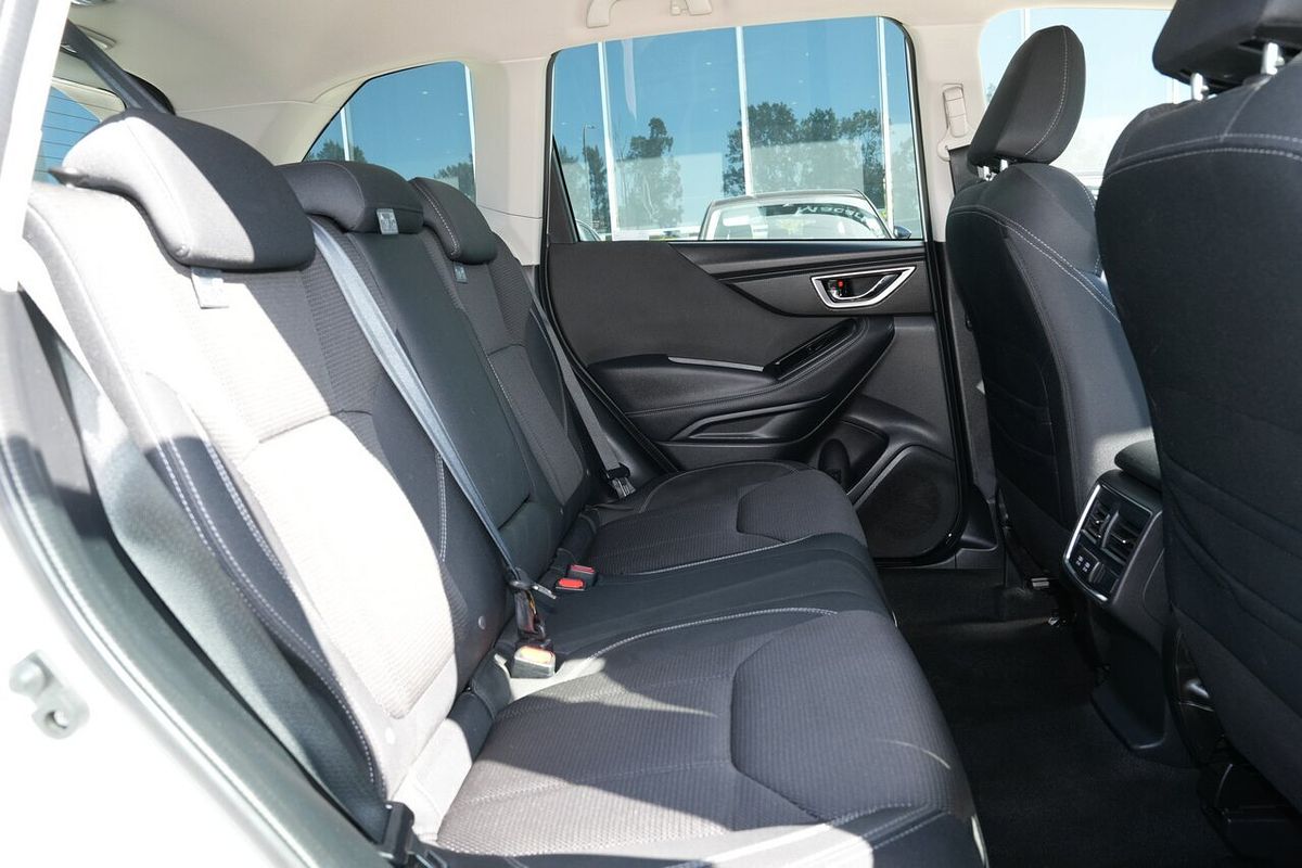 2023 Subaru Forester 2.5i 50 Years Edition S5