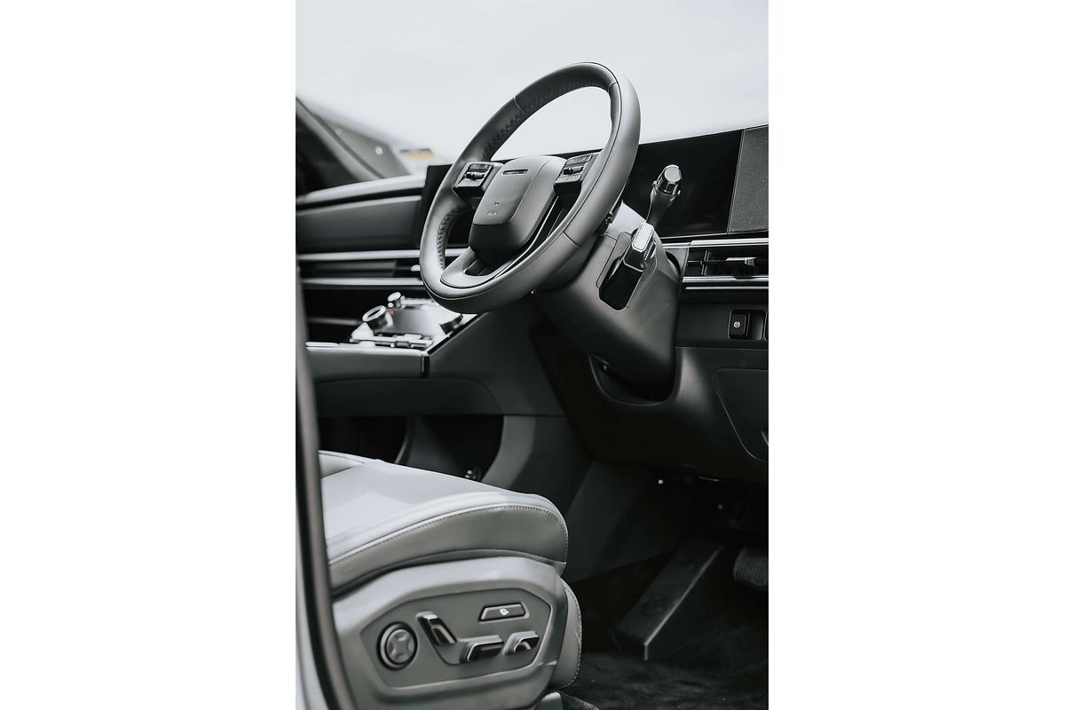 2025 Hyundai Santa Fe Hybrid Calligraphy MX5.V2