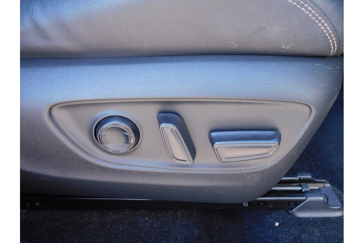 2020 Toyota RAV4 Cruiser MXAA52R