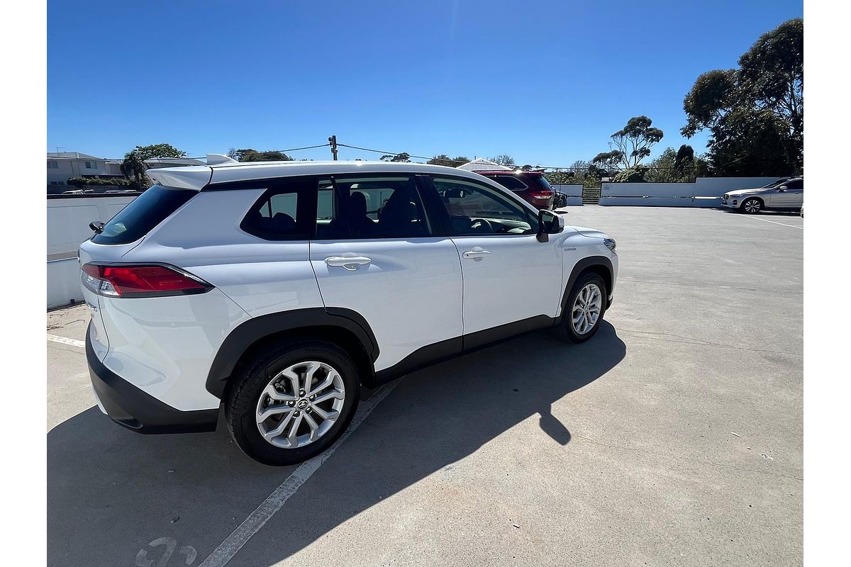 2024 Toyota Corolla Cross GX MXGH10R