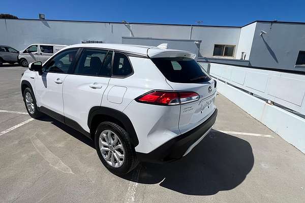 2024 Toyota Corolla Cross GX MXGH10R