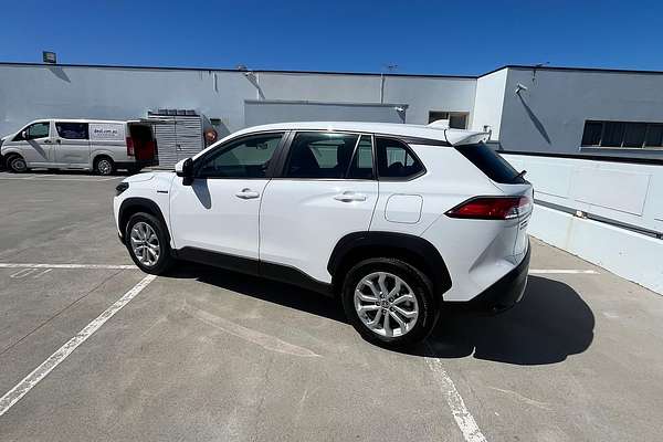 2024 Toyota Corolla Cross GX MXGH10R