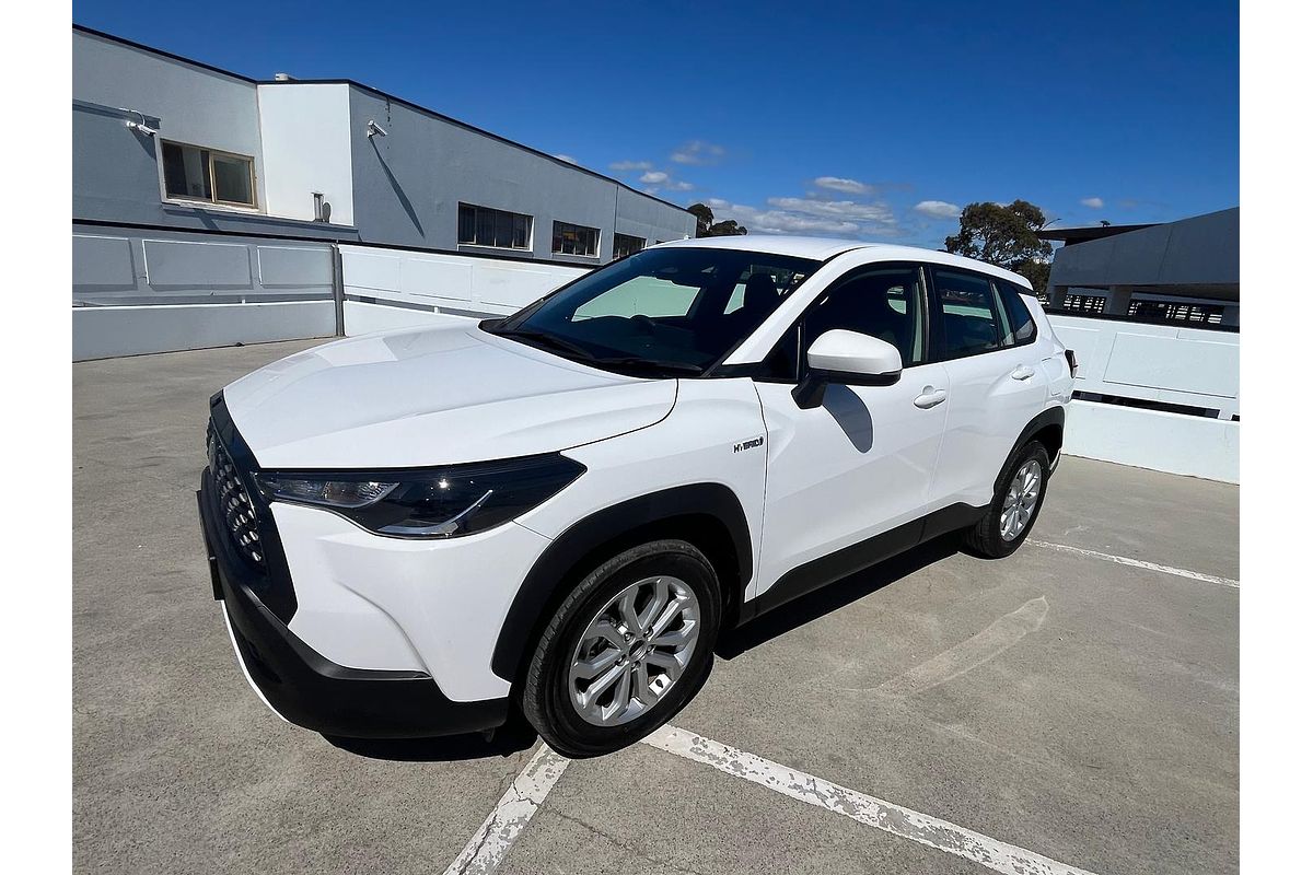 2024 Toyota Corolla Cross GX MXGH10R