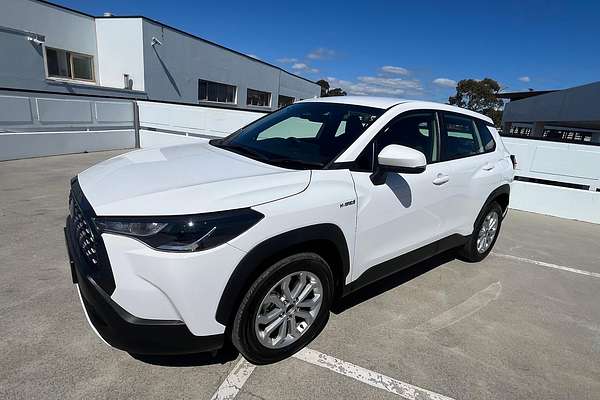 2024 Toyota Corolla Cross GX MXGH10R