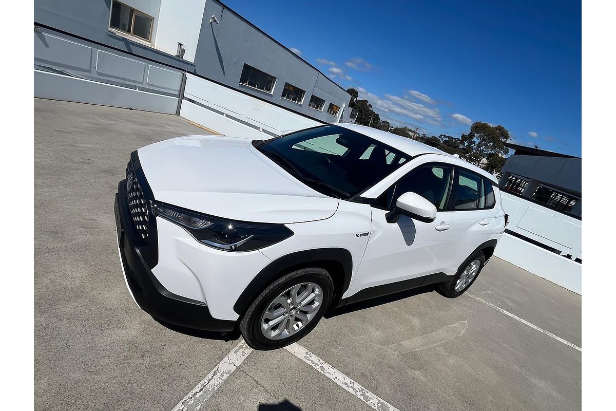 2024 Toyota Corolla Cross GX MXGH10R
