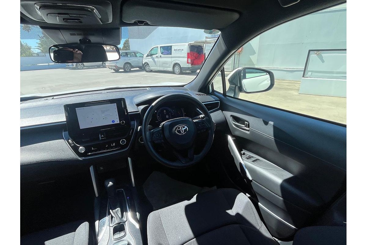 2024 Toyota Corolla Cross GX MXGH10R