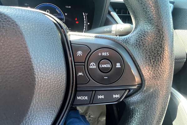 2024 Toyota Corolla Cross GX MXGH10R