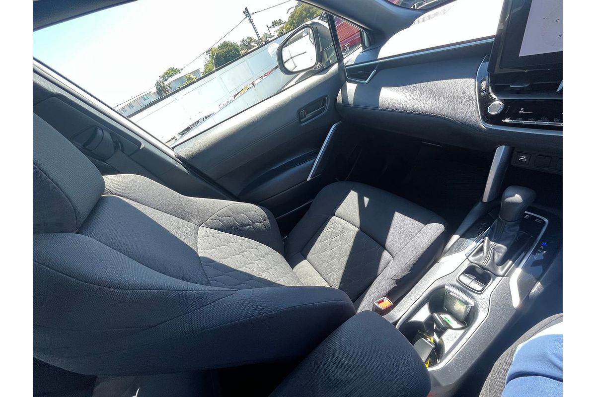 2024 Toyota Corolla Cross GX MXGH10R
