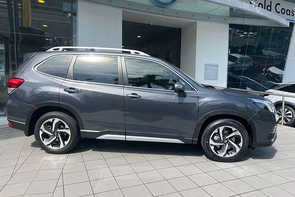 2022 Subaru Forester 2.5i-S S5
