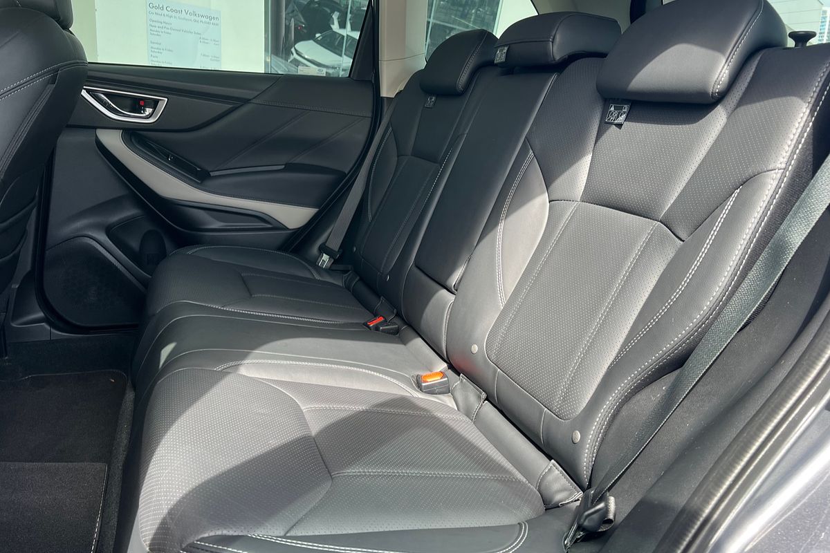 2022 Subaru Forester 2.5i-S S5
