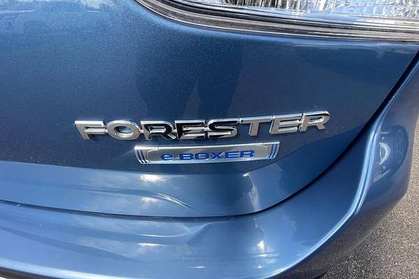 2019 Subaru Forester Hybrid L S5