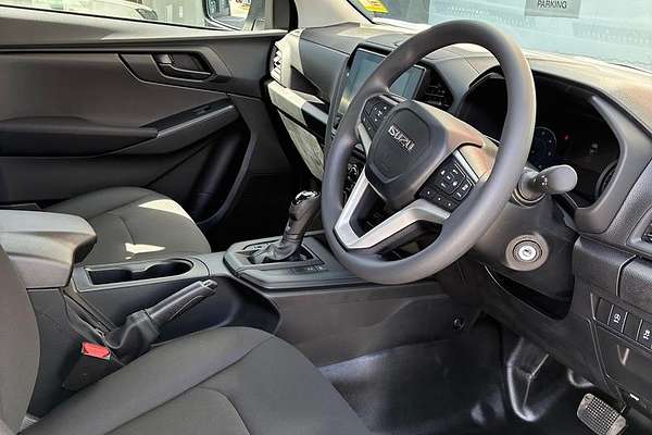 2025 Isuzu D-MAX SX High Ride Rear Wheel Drive