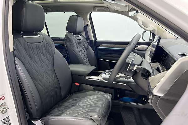 2025 GWM Tank 500 Ultra Hi4-T PHEV P03