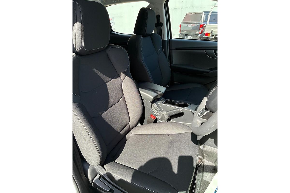 2025 Isuzu D-MAX SX High Ride Rear Wheel Drive