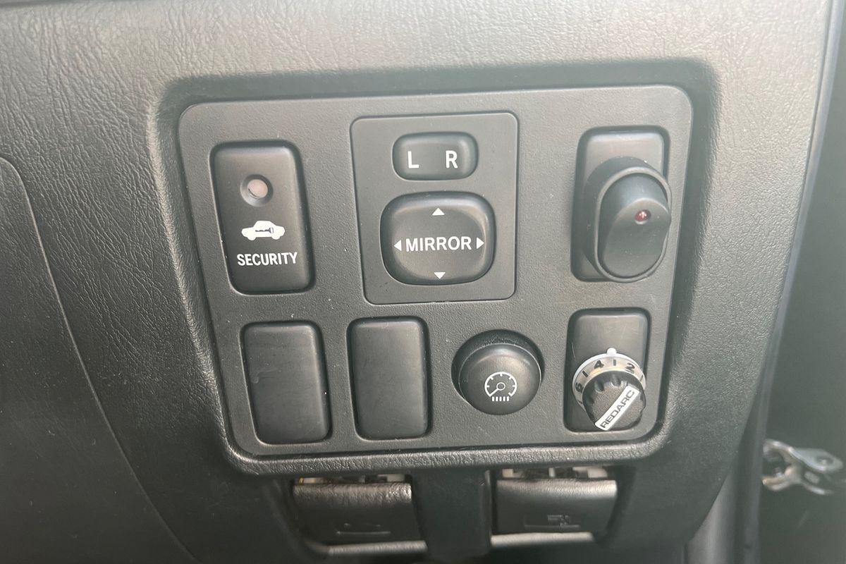 2013 Toyota Hilux SR5 KUN26R 4X4