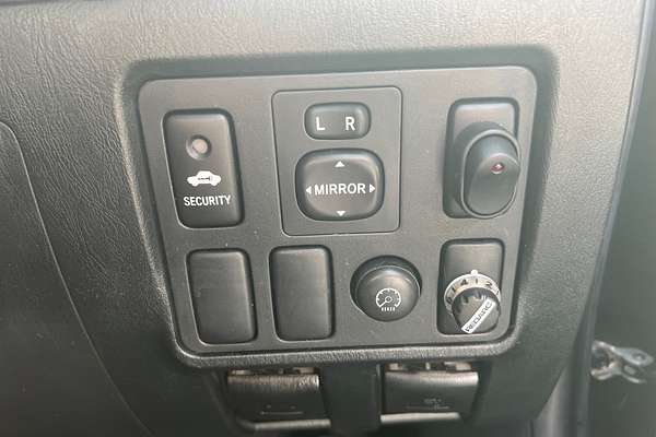 2013 Toyota Hilux SR5 KUN26R 4X4