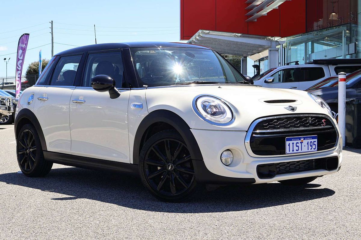 2017 MINI Hatch Cooper S F55