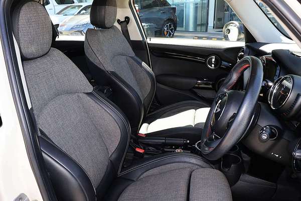 2017 MINI Hatch Cooper S F55