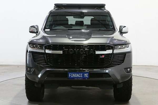 2023 Toyota Landcruiser Sahara FJA300R