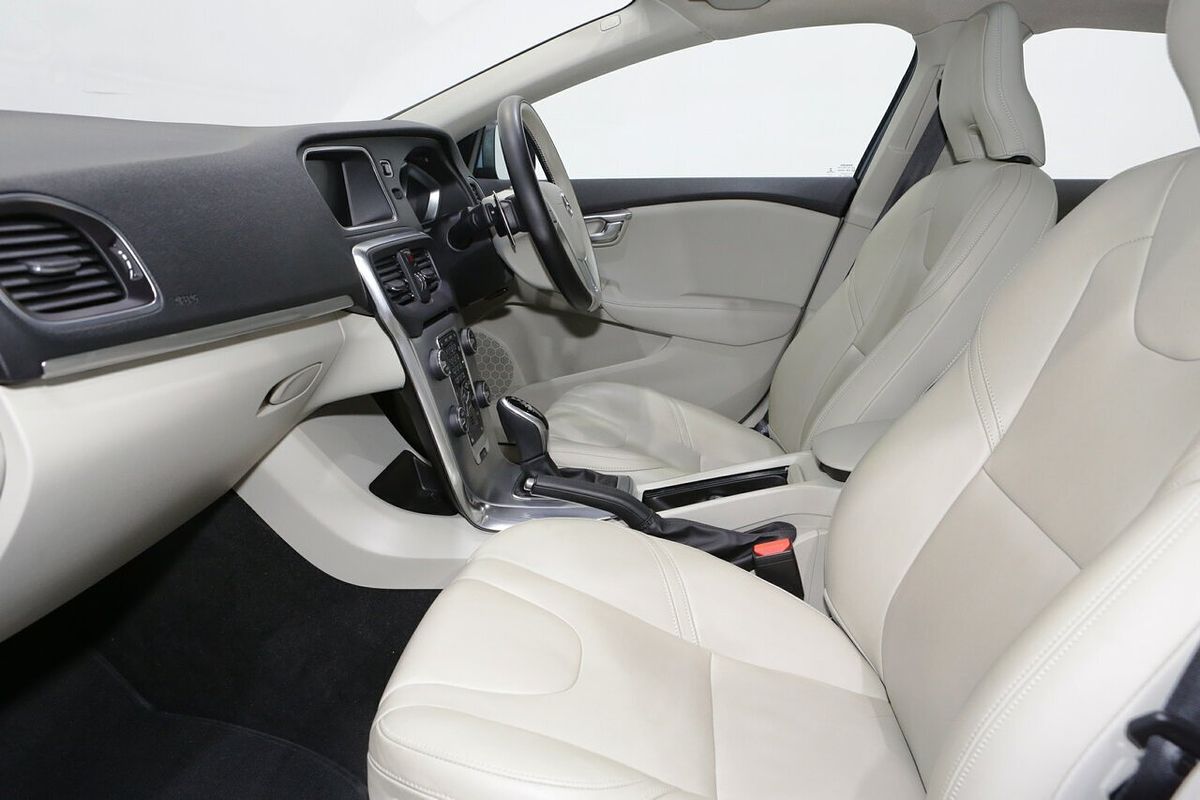 2017 Volvo V40 D4 Inscription