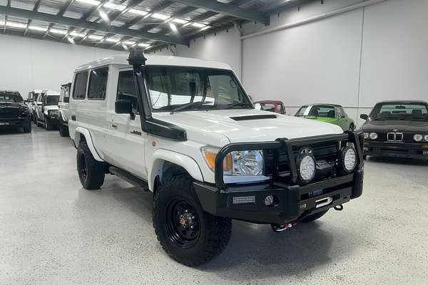 2013 Toyota Landcruiser Workmate Troopcarrier VDJ78R