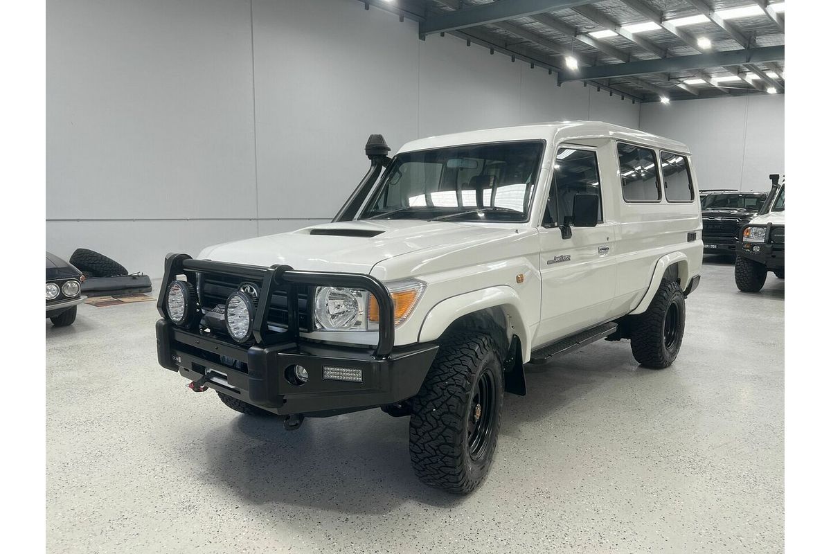 2013 Toyota Landcruiser Workmate Troopcarrier VDJ78R