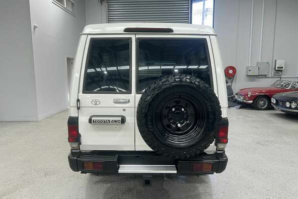 2013 Toyota Landcruiser Workmate Troopcarrier VDJ78R