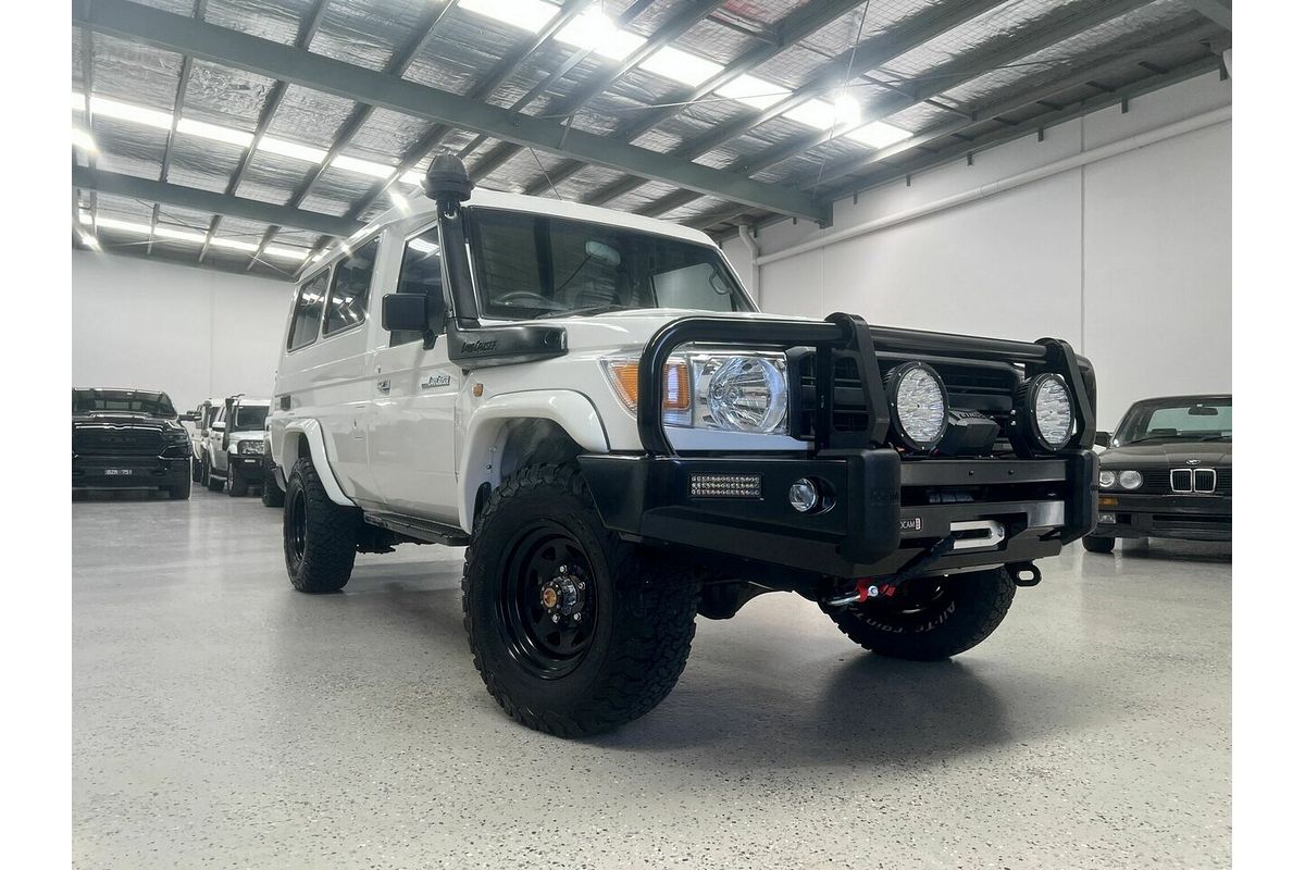 2013 Toyota Landcruiser Workmate Troopcarrier VDJ78R