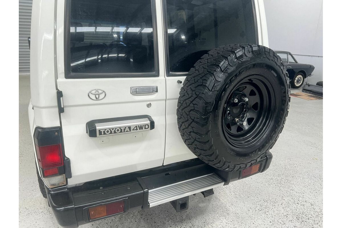 2013 Toyota Landcruiser Workmate Troopcarrier VDJ78R