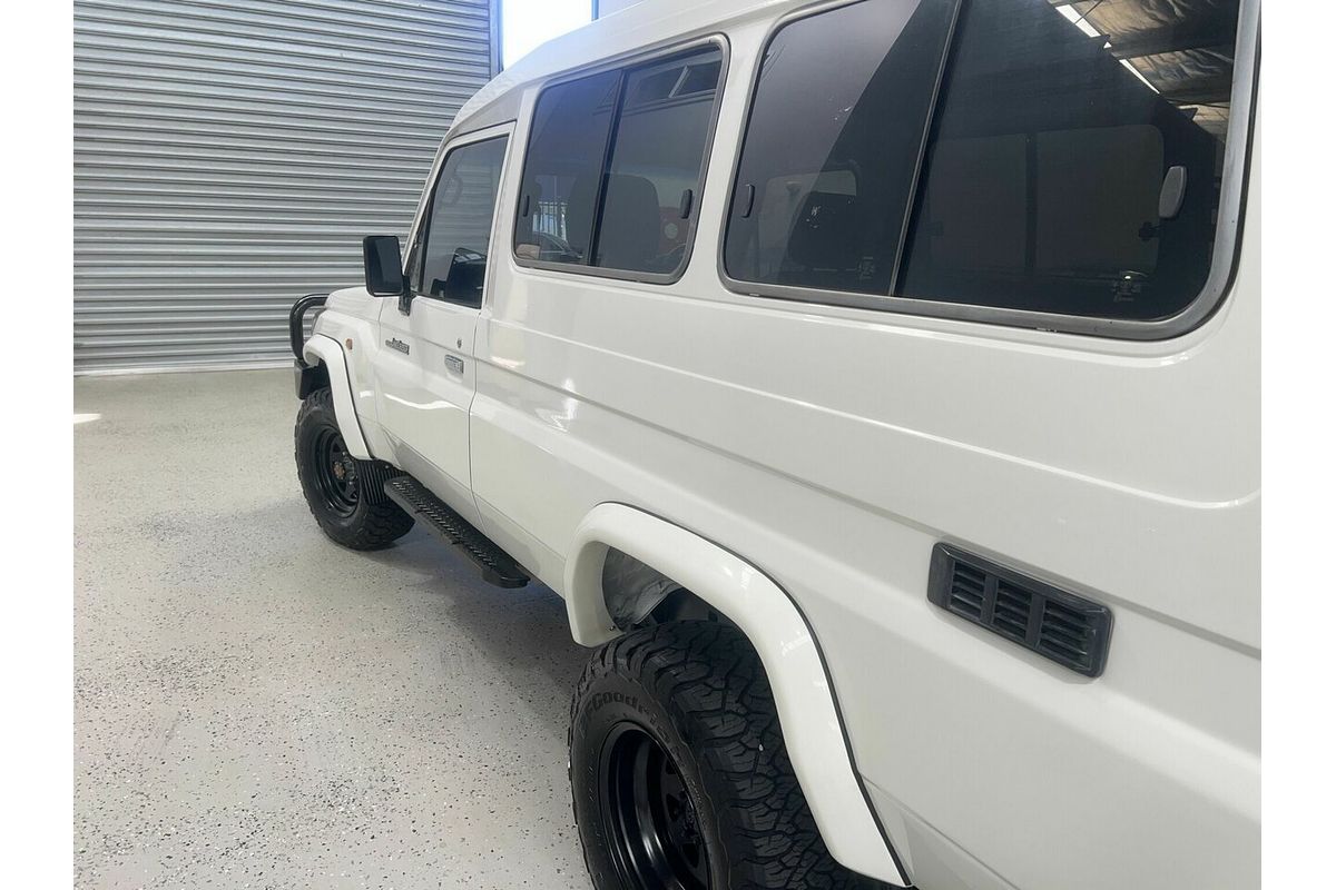 2013 Toyota Landcruiser Workmate Troopcarrier VDJ78R