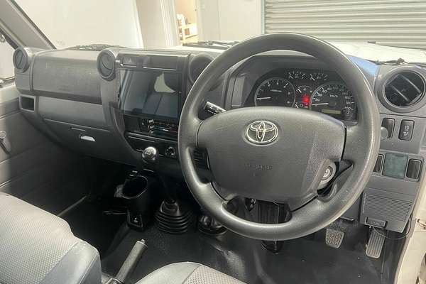 2013 Toyota Landcruiser Workmate Troopcarrier VDJ78R