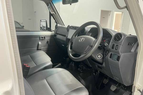 2013 Toyota Landcruiser Workmate Troopcarrier VDJ78R