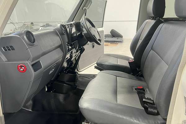 2013 Toyota Landcruiser Workmate Troopcarrier VDJ78R