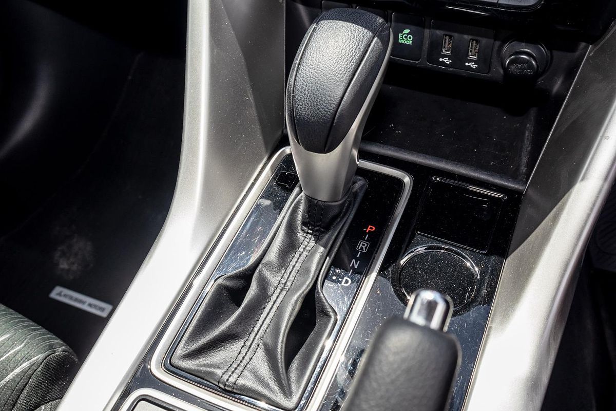 2019 Mitsubishi Eclipse Cross Black Edition YA