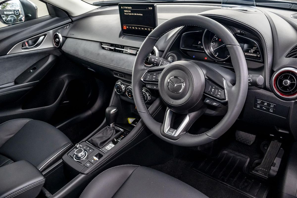 2025 Mazda CX-3 G20 Akari DK